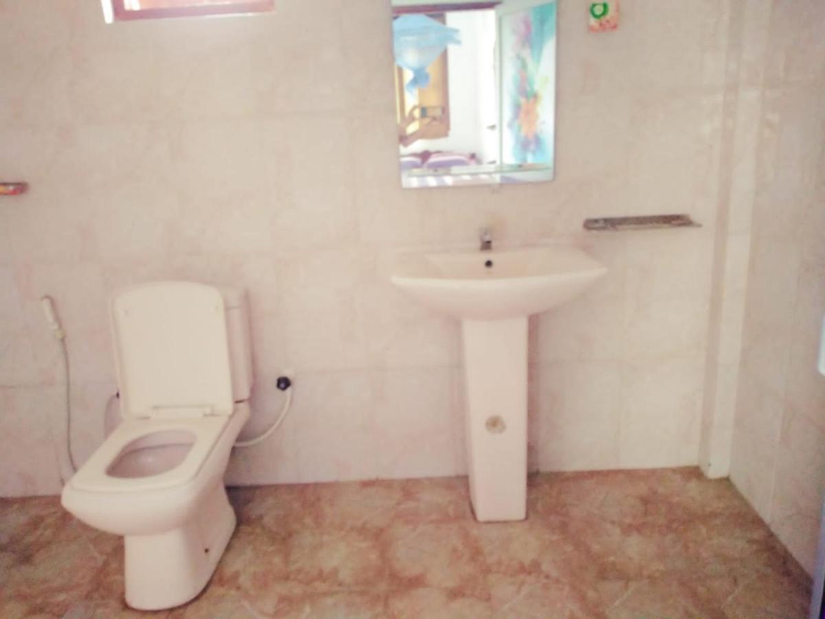 Dinesh Guest House Kataragama Exterior photo